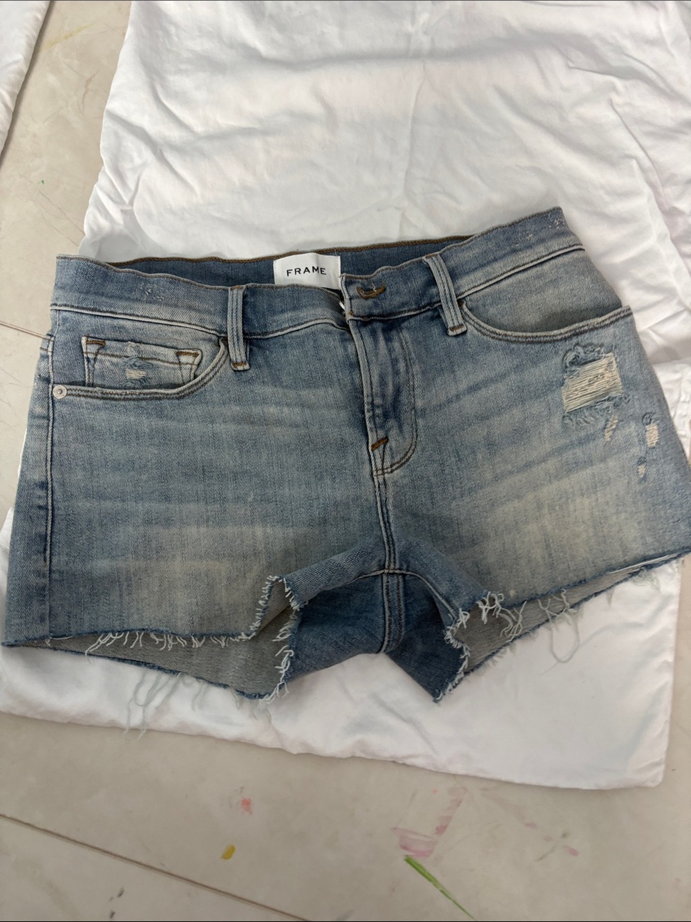 Frame Denim Light Blue Jeans with Contrast Stitching